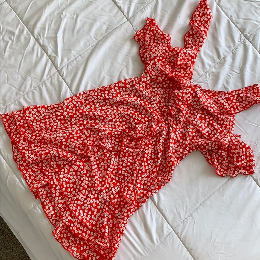 The cutest red dress ever